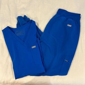 Figs scrub set in Royal Blue